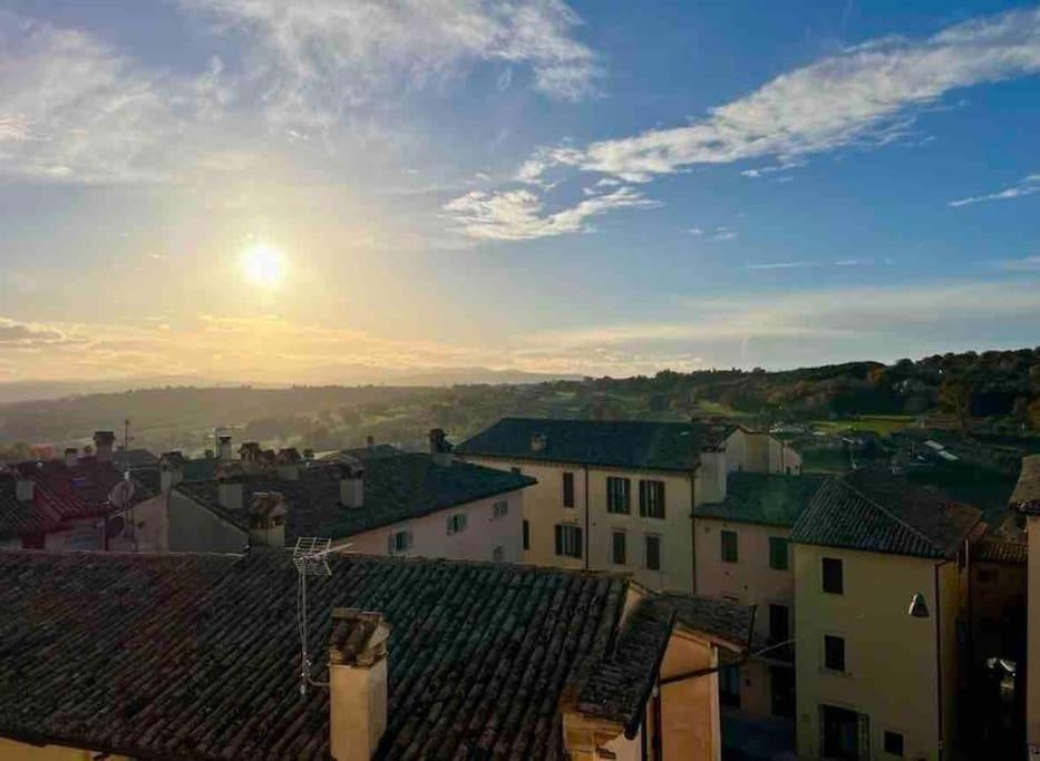 マッサ・マルターナLa Casina Di Nadaアパートメント エクステリア 写真